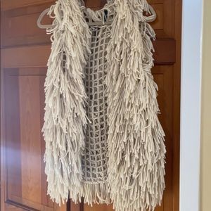 ELAN shaggy sweater vest size L